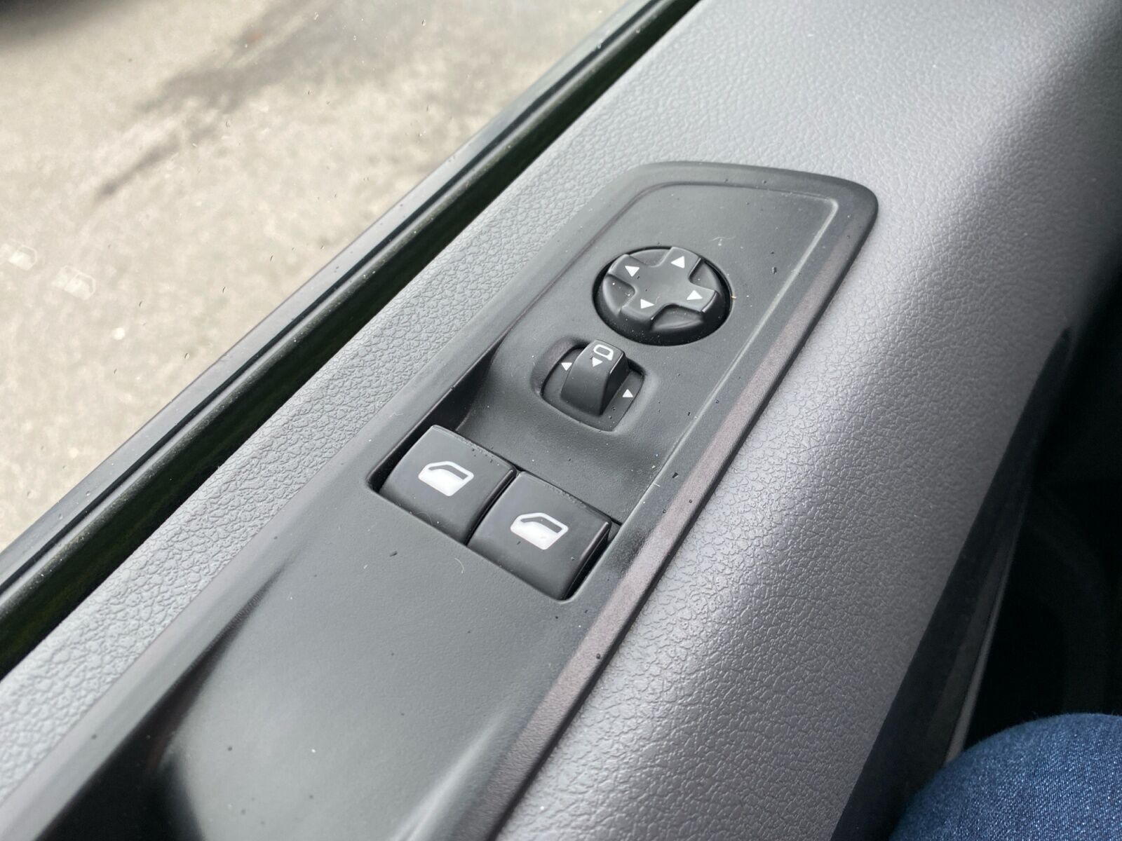 Hvid Toyota ProAce fra 2022