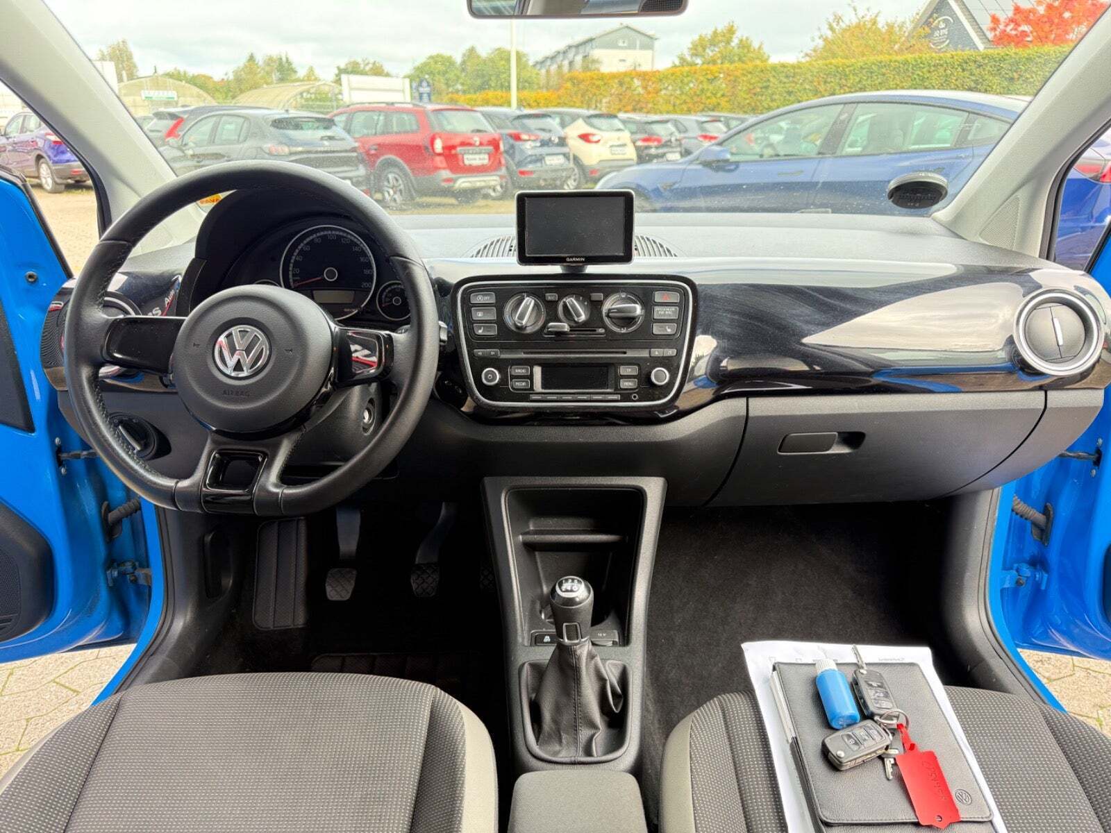 Blå VW UP! fra 2016