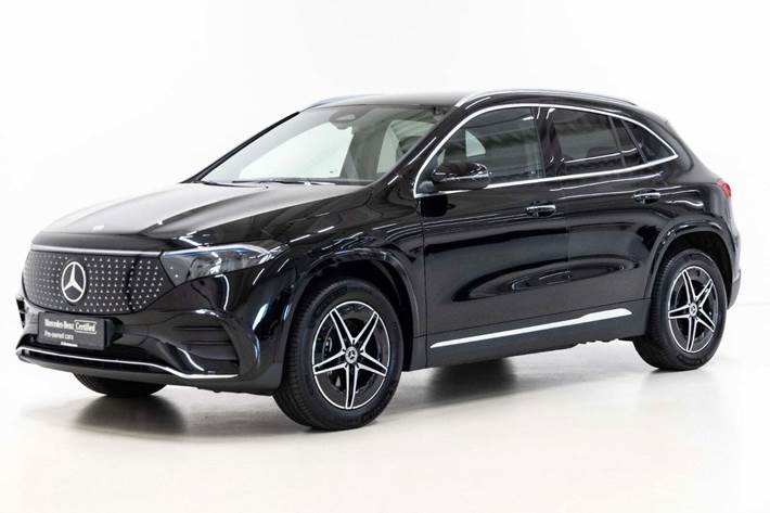 Sort Mercedes EQA250+ fra 2025 set udefra