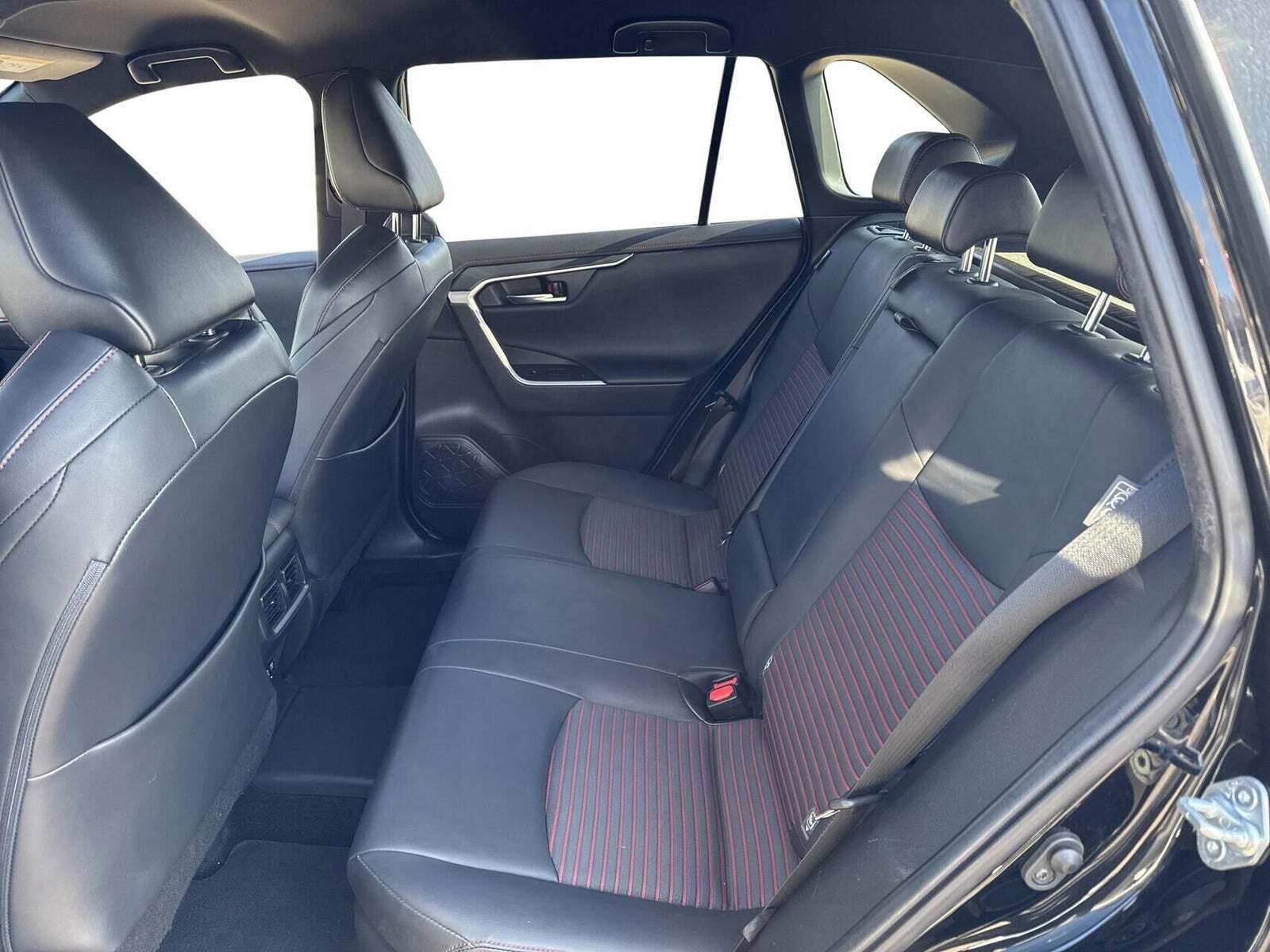 Suzuki Across 2,5 PHEV Adventure e-CVT