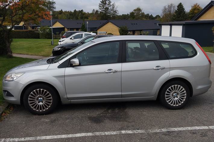 Sølv Ford Focus fra 2008