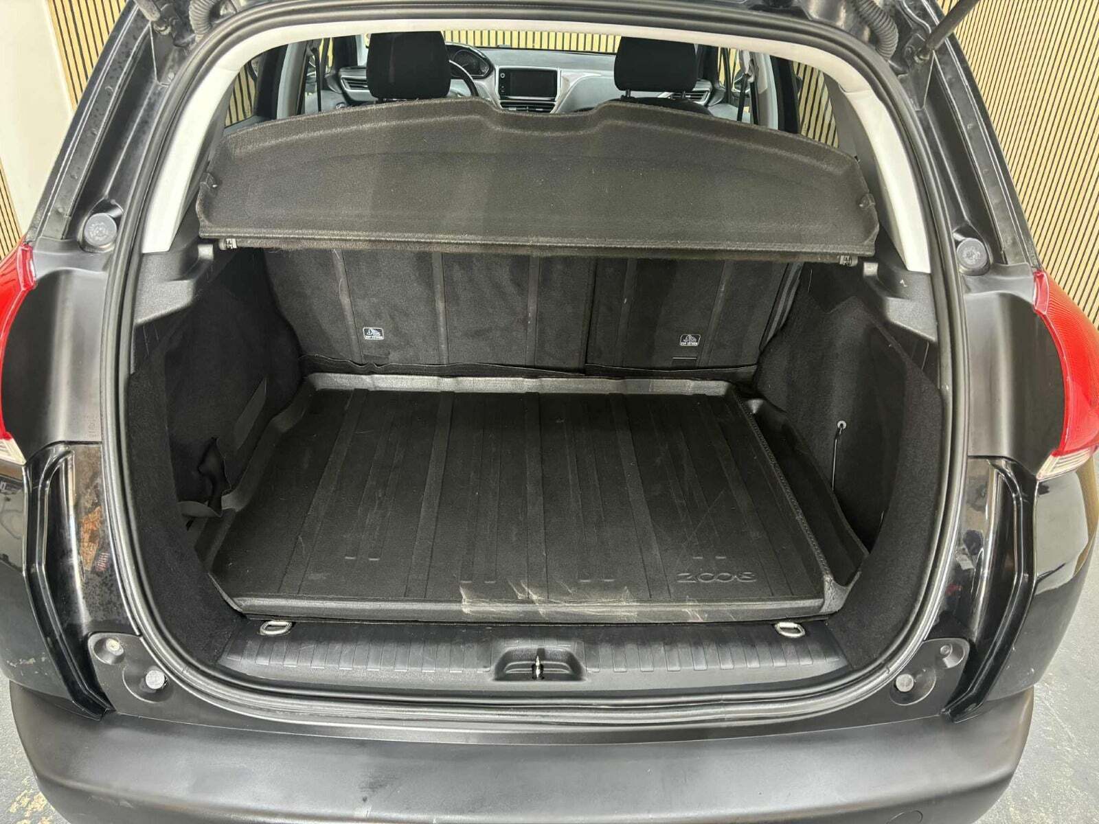 Peugeot 2008 1,2 VTi 82 Access