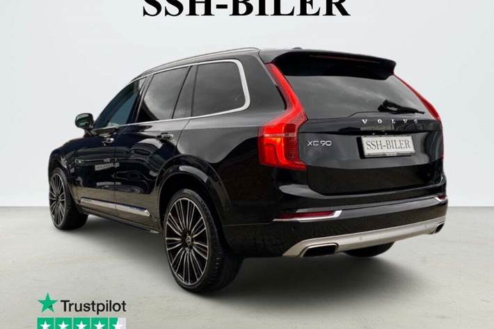 Sort Volvo XC90 fra 2018 set udefra