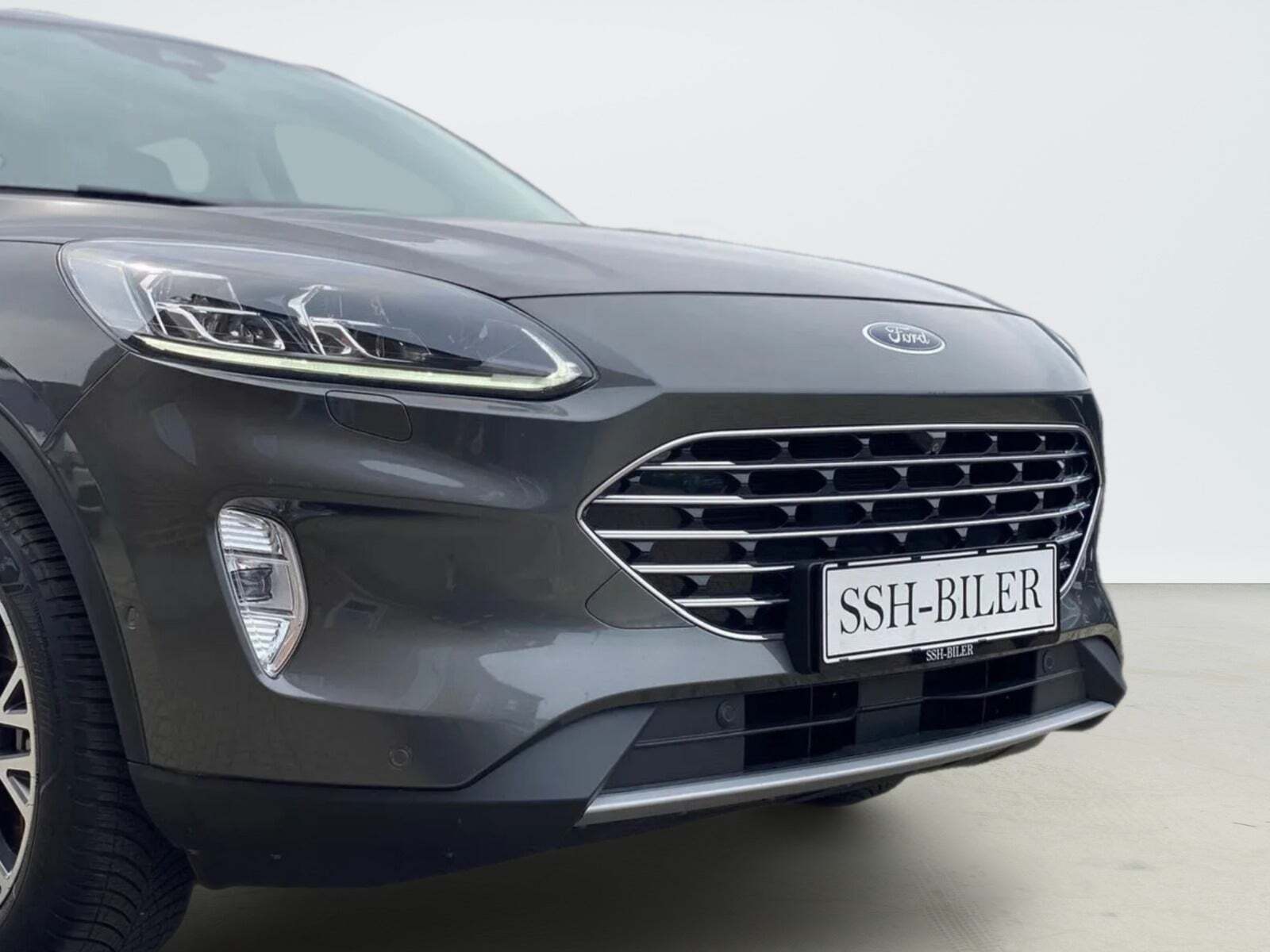 Sort Ford Kuga fra 2020