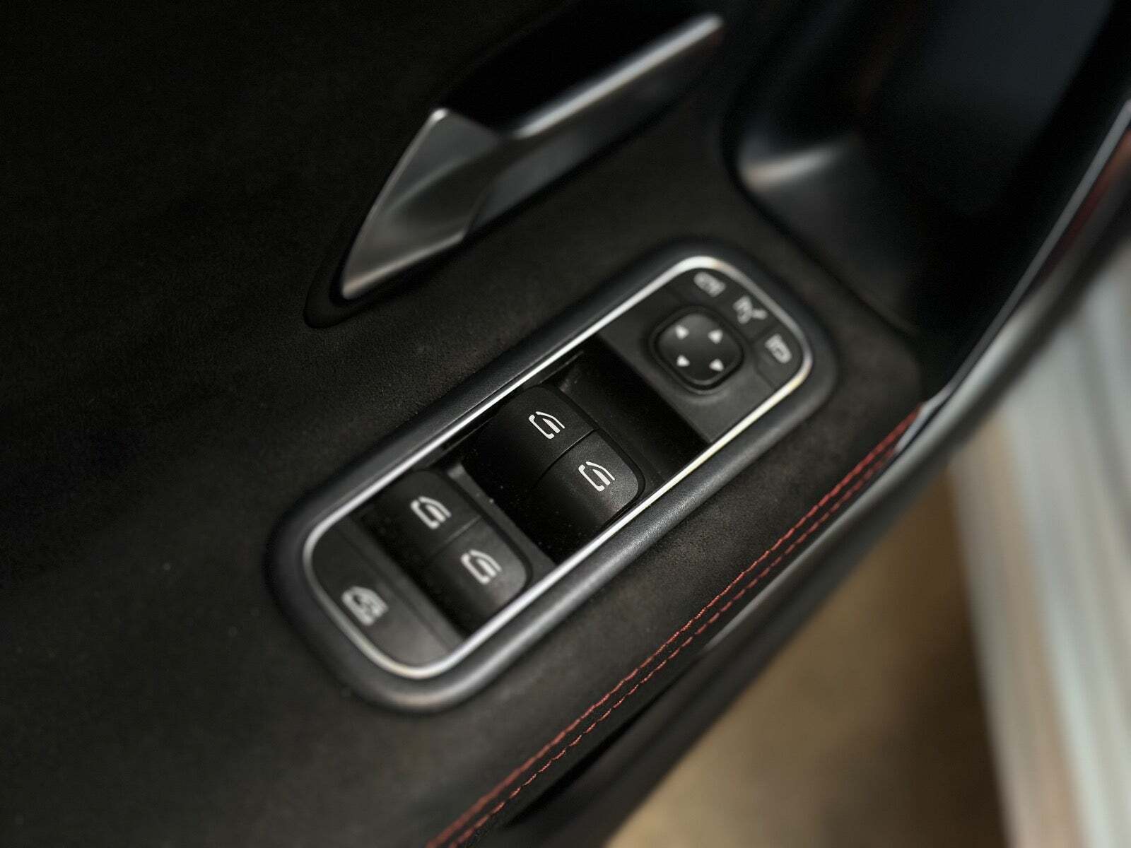 Hvid Mercedes A200 d fra 2019