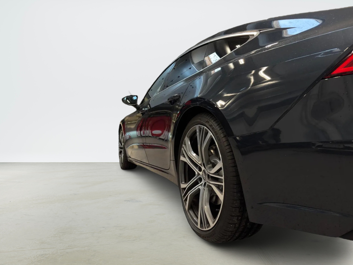 Grå Audi A7 fra 2019