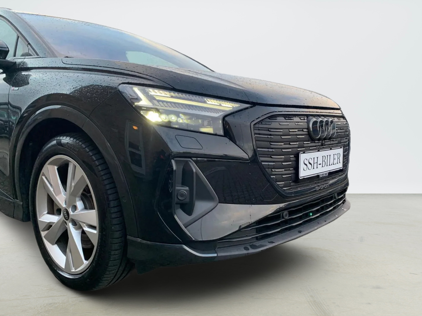 Sort Audi Q4 e-tron fra 2024