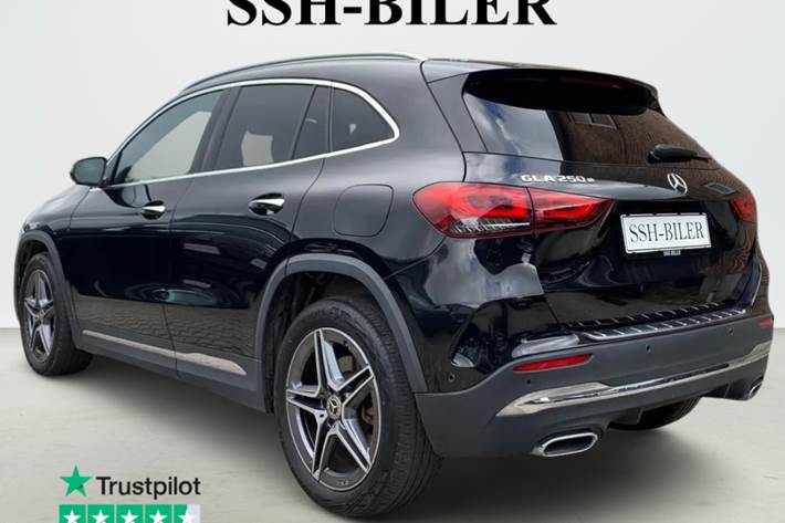 Sort Mercedes GLA250 e fra 2022