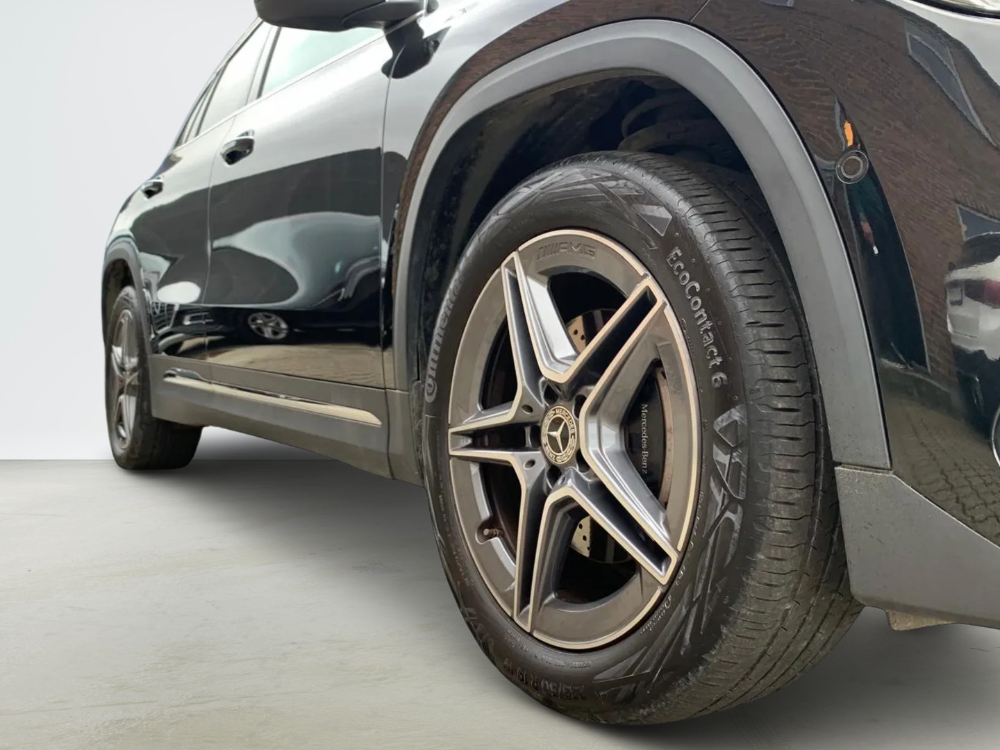 Sort Mercedes GLA250 e fra 2022