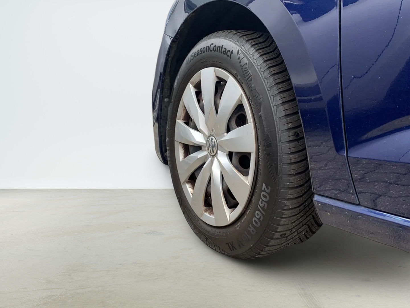 Blå VW Touran fra 2018