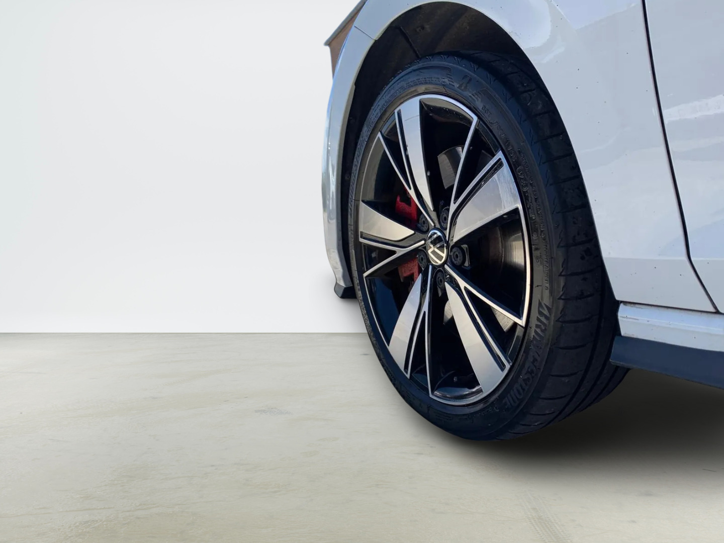 Hvid VW Golf VIII fra 2021