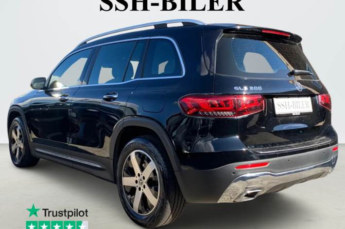 Sort Mercedes GLB200 fra 2020