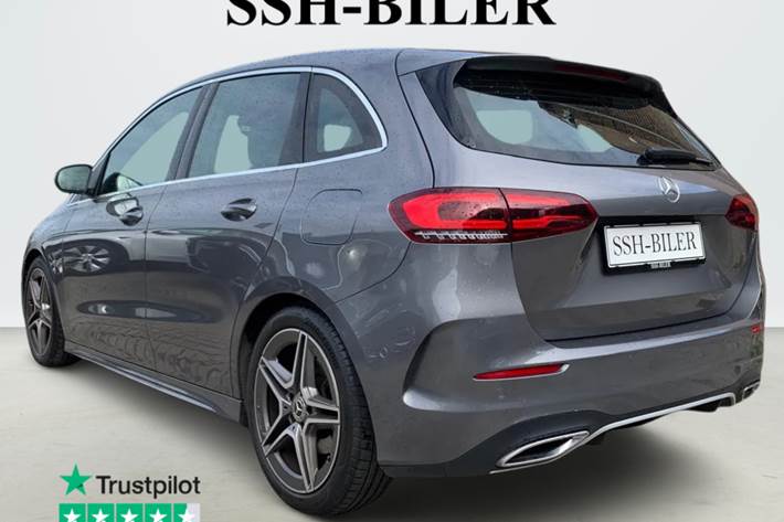 Grå Mercedes B200 fra 2020
