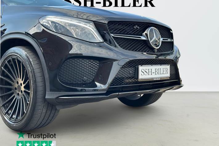 Gul Mercedes GLE43 fra 2018