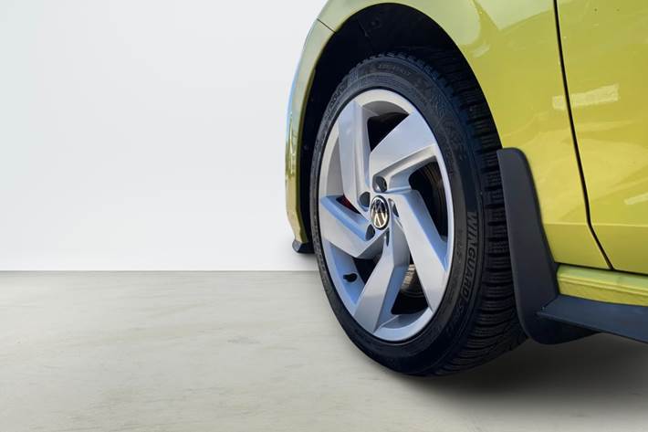 Gul VW Golf VIII fra 2021