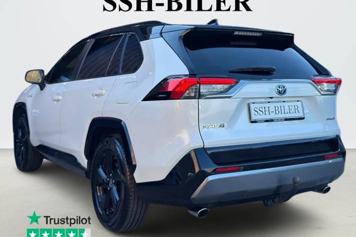 Hvid Toyota RAV4 fra 2019