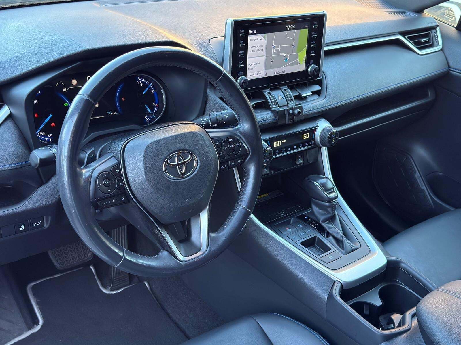 Toyota RAV4 2,5 Hybrid H3 Business MDS