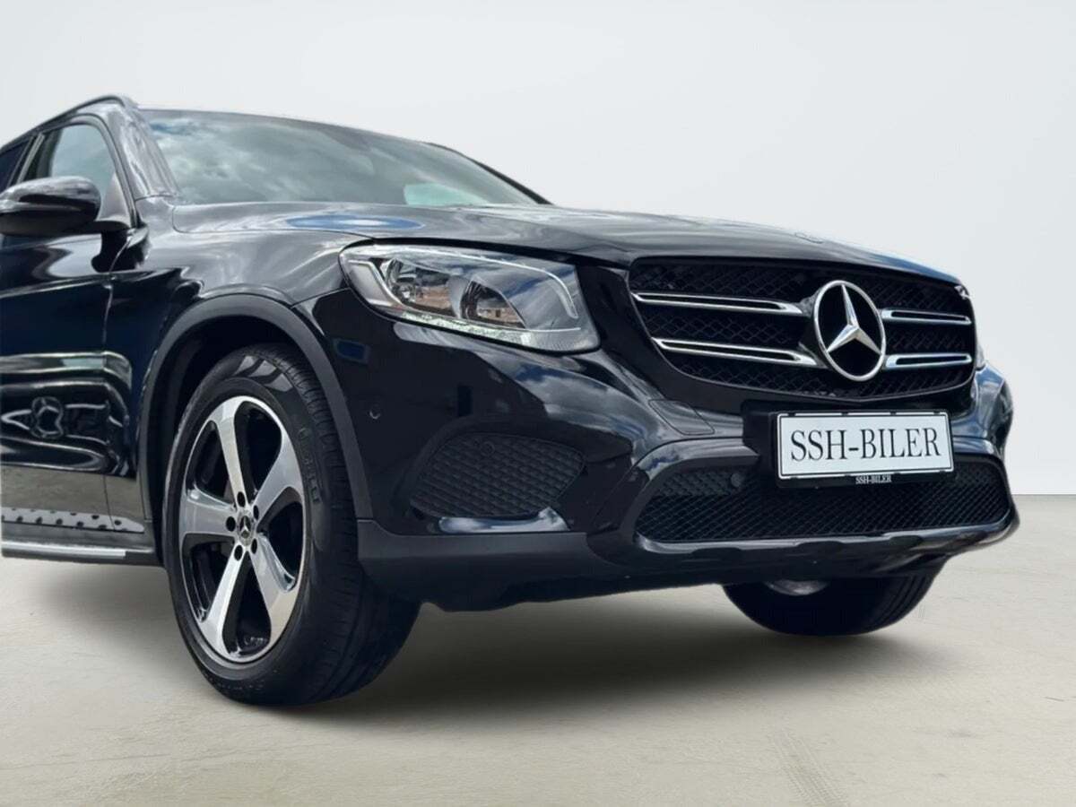 Sort Mercedes GLC220 d fra 2019