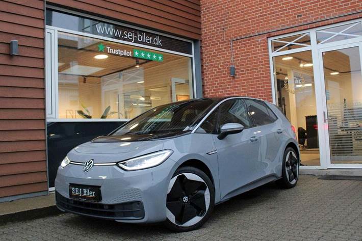 Grå VW ID.3 fra 2021 set udefra