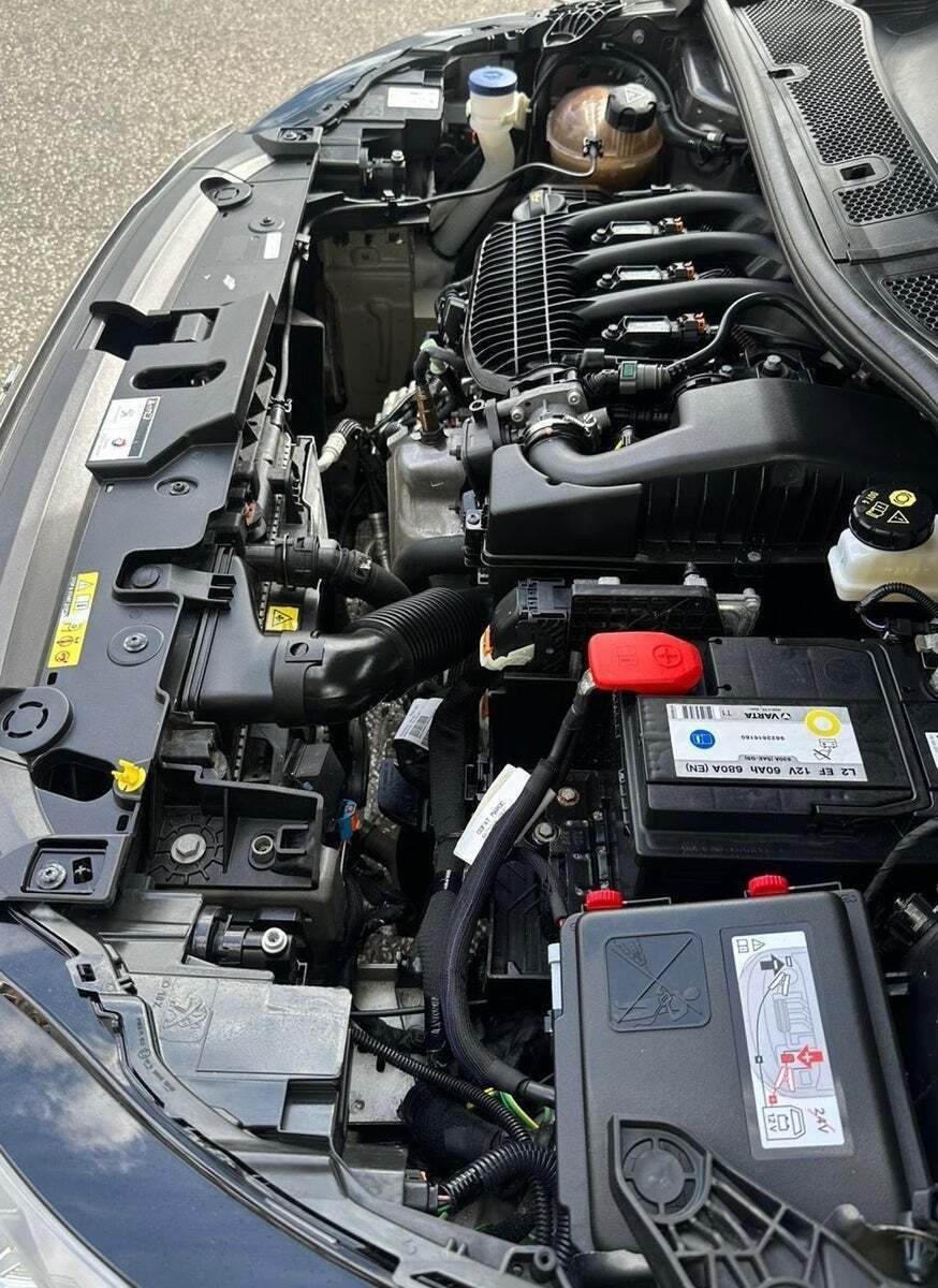 undefined Peugeot 208 fra 2021