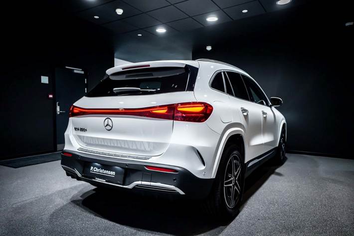 Hvid Mercedes EQA250+ fra 2025