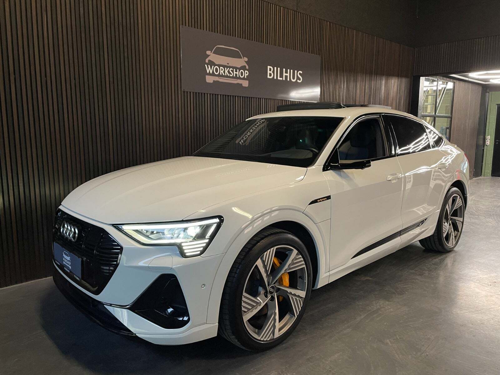 Audi e-tron 55 S-line Sportback quattro