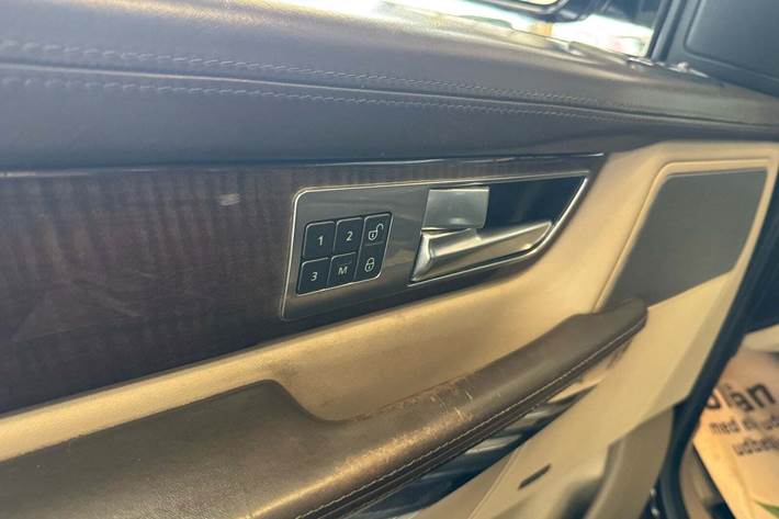 Sort Land Rover Range Rover sport fra 2010