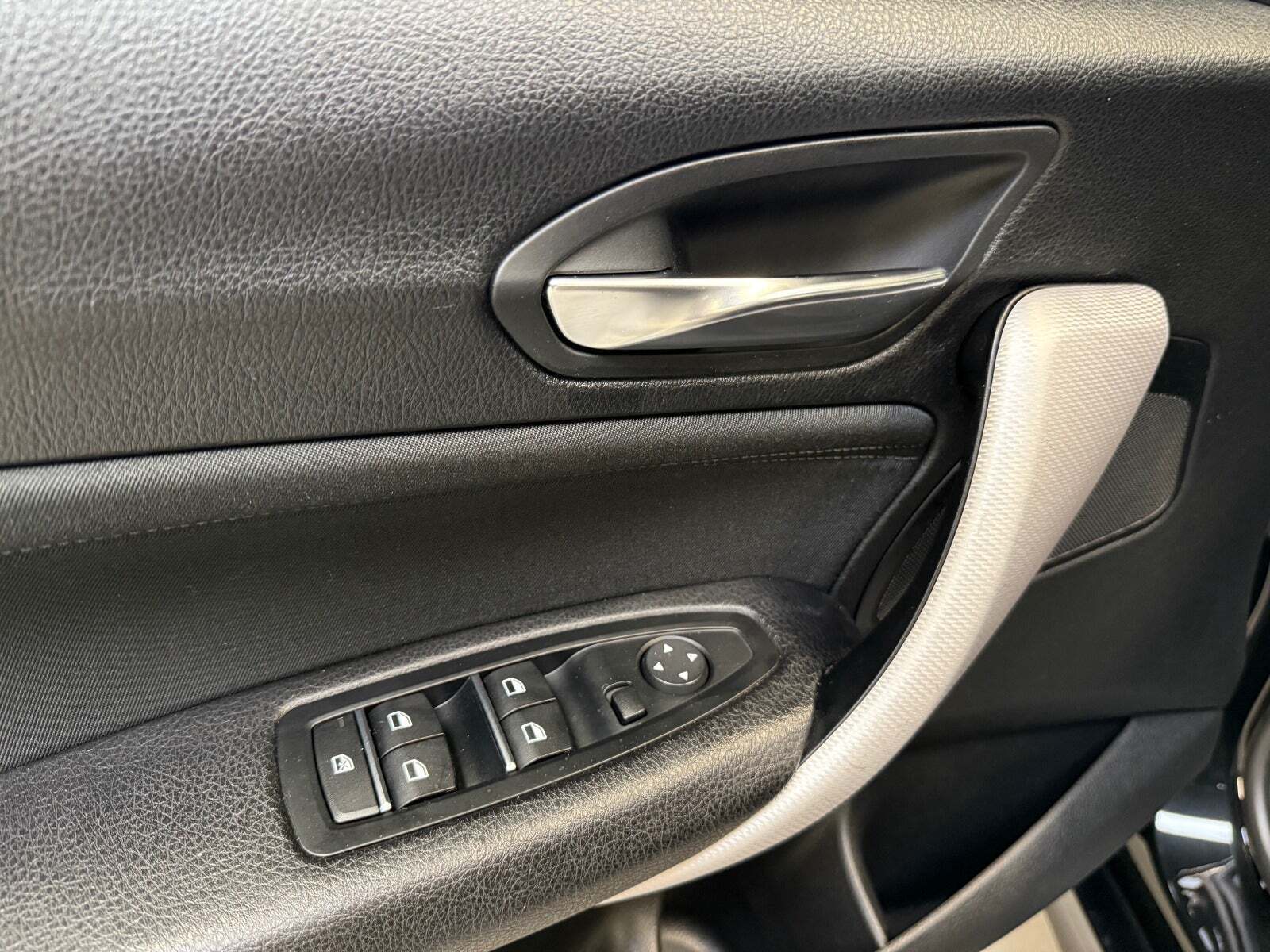 Sort BMW 118d fra 2019