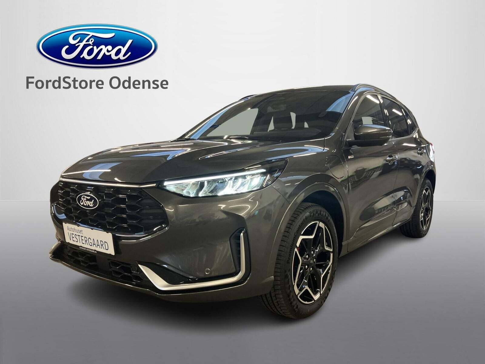 Ford Kuga 2,5 PHEV ST-Line X CVT
