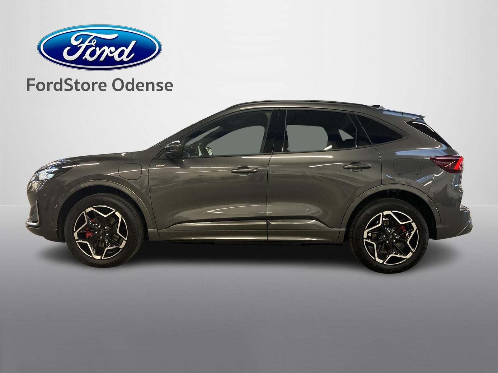 Ford Kuga 2,5 PHEV ST-Line X CVT