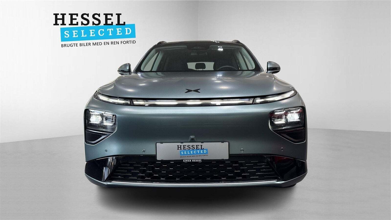 Grøn Xpeng G9 fra 2023