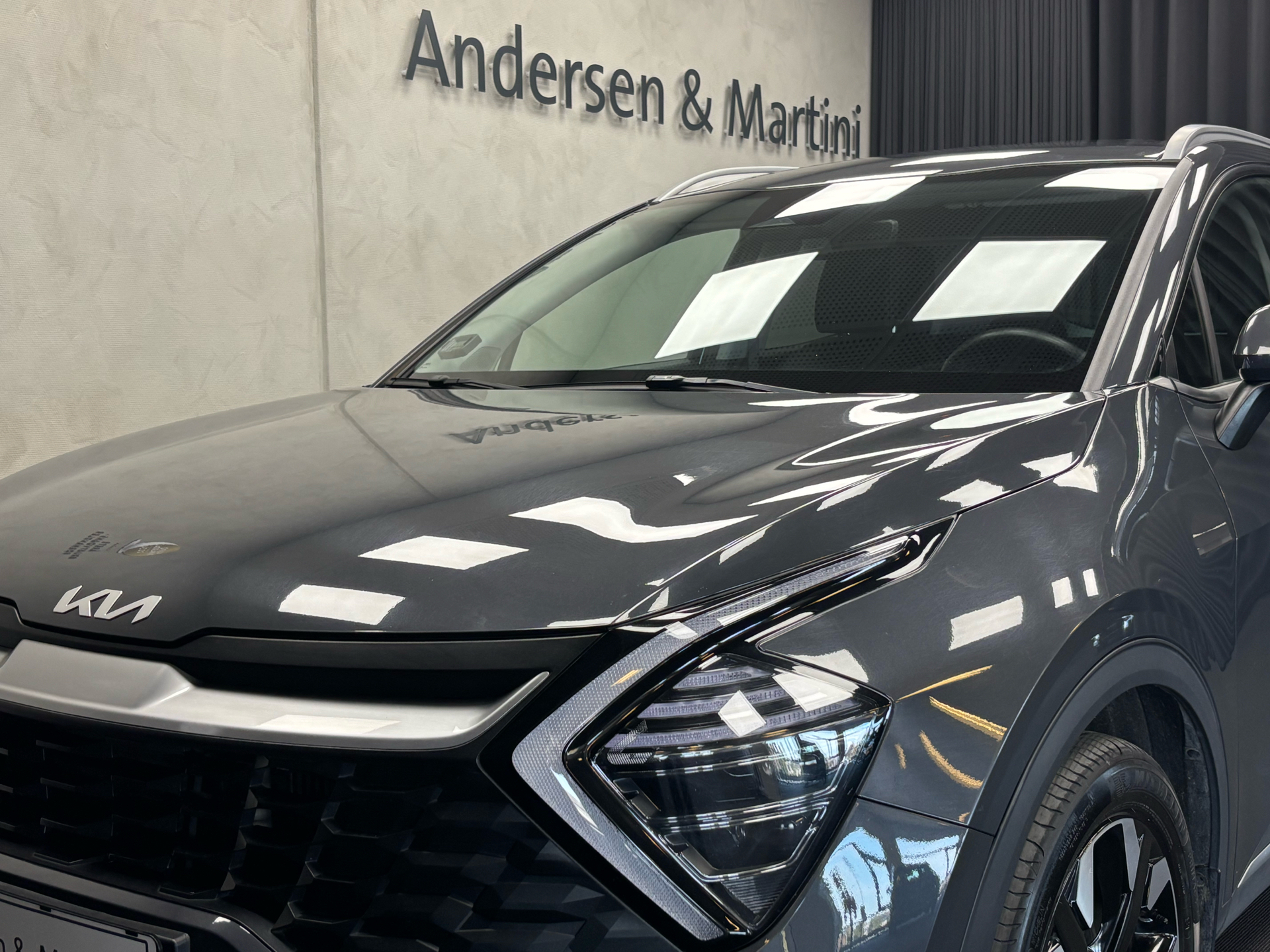 Grå Kia Sportage fra 2022