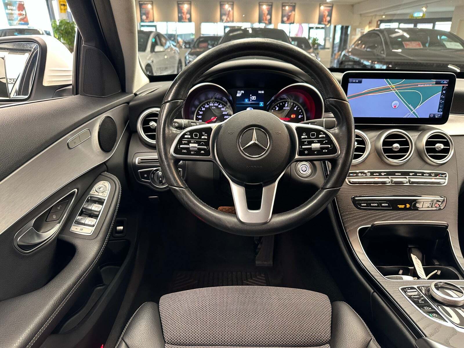 Hvid Mercedes C220 d fra 2020