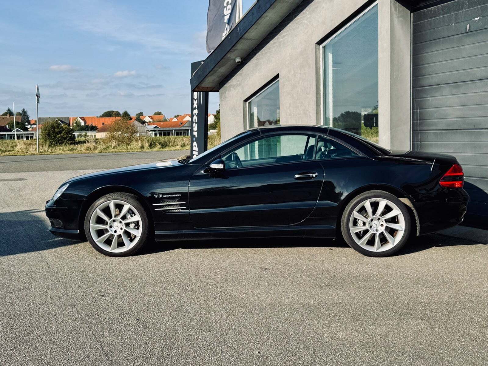 Sort Mercedes SL55 fra 2003