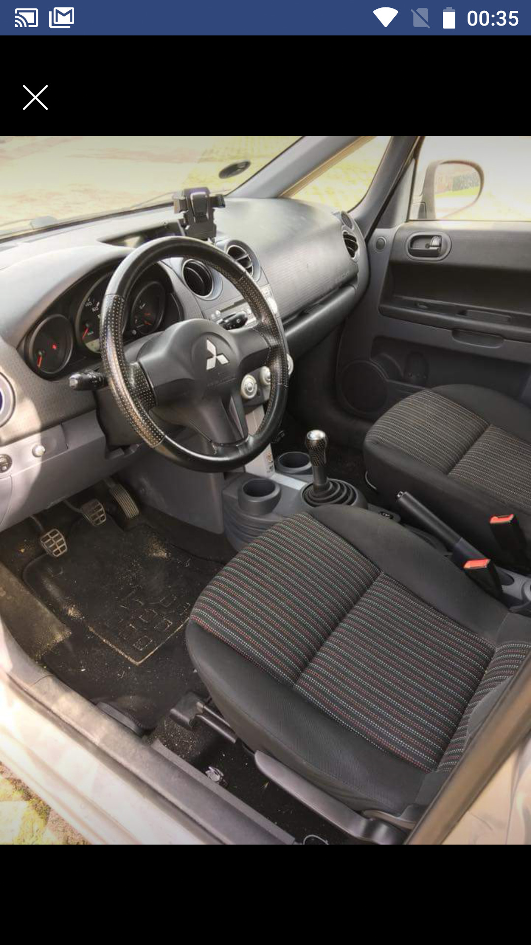 Sort Mitsubishi Colt fra 2008