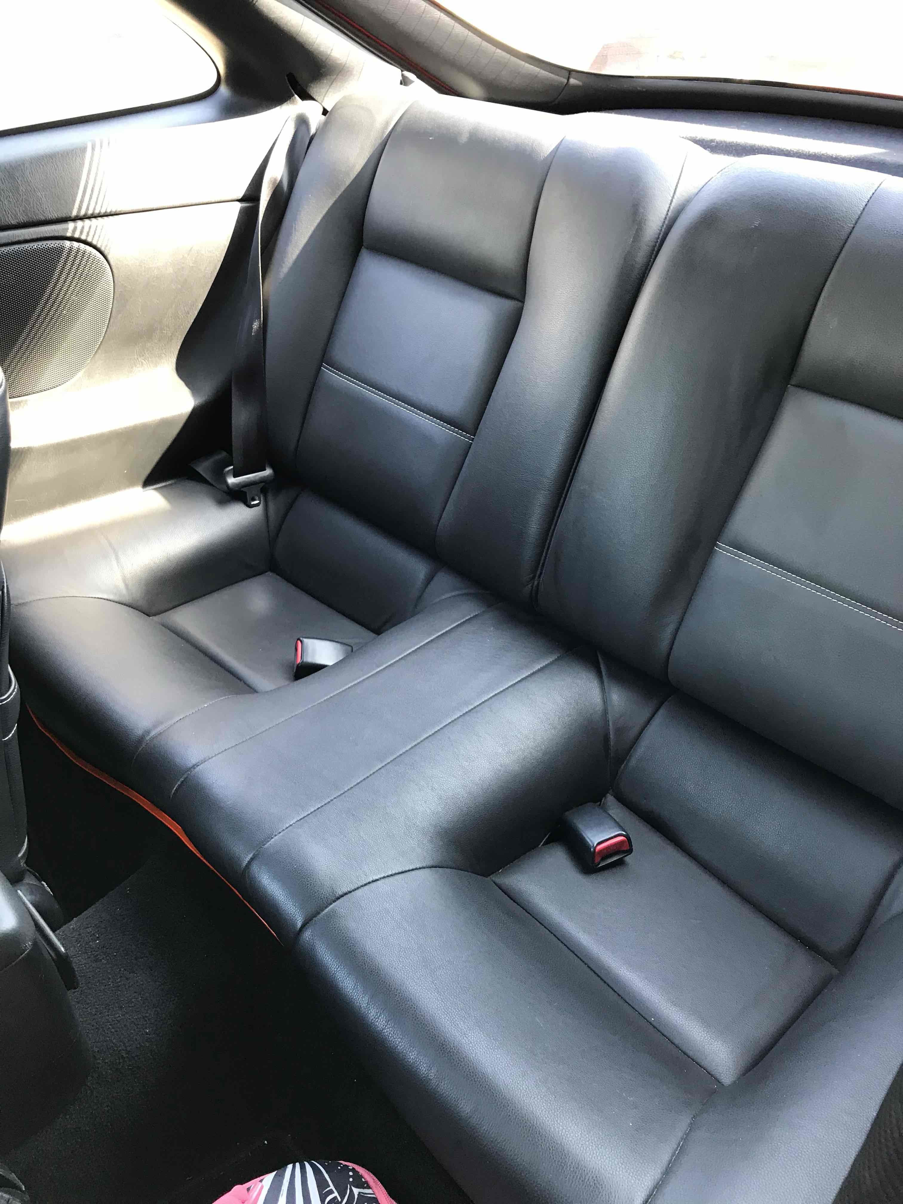 Rød Toyota Celica fra 1993