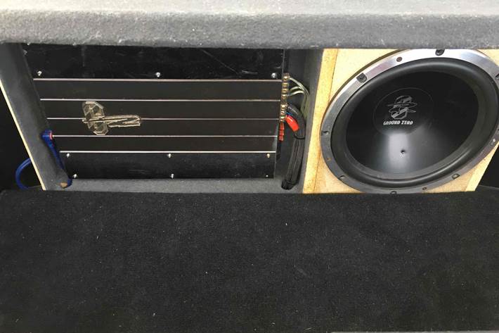 Rød Toyota Celica fra 1993