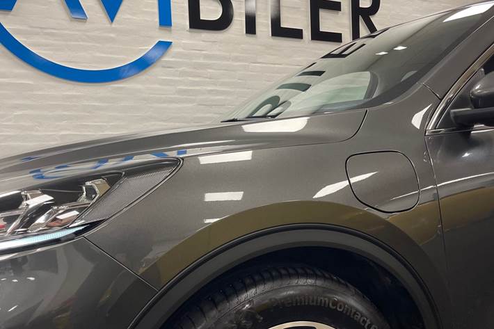 Grå Ford Kuga fra 2020