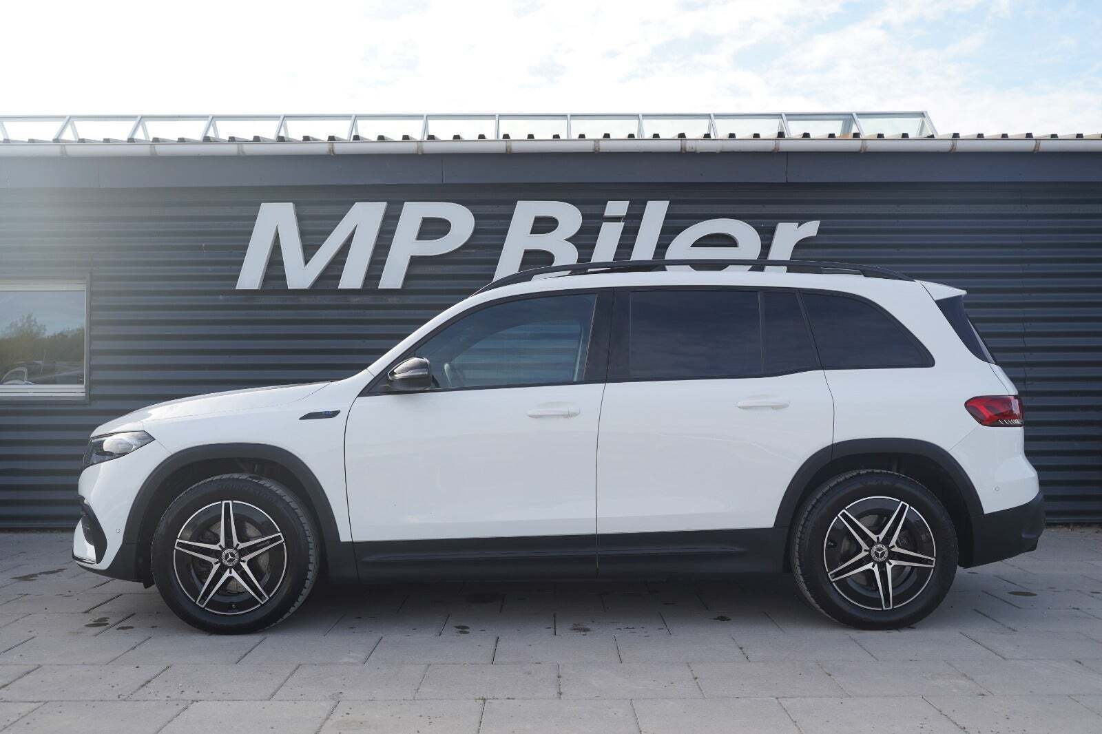 Mercedes EQB300 AMG Line 4Matic