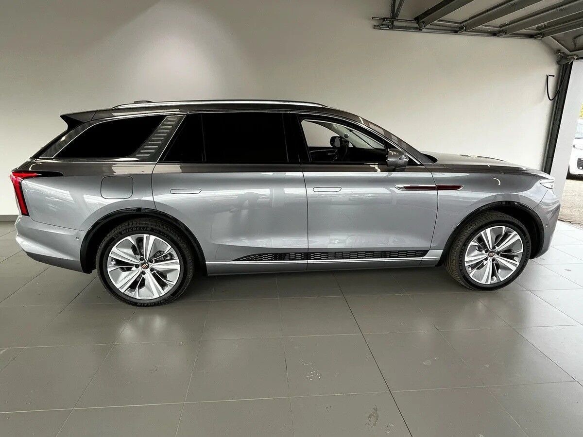 Hongqi E-HS9 99 Premium