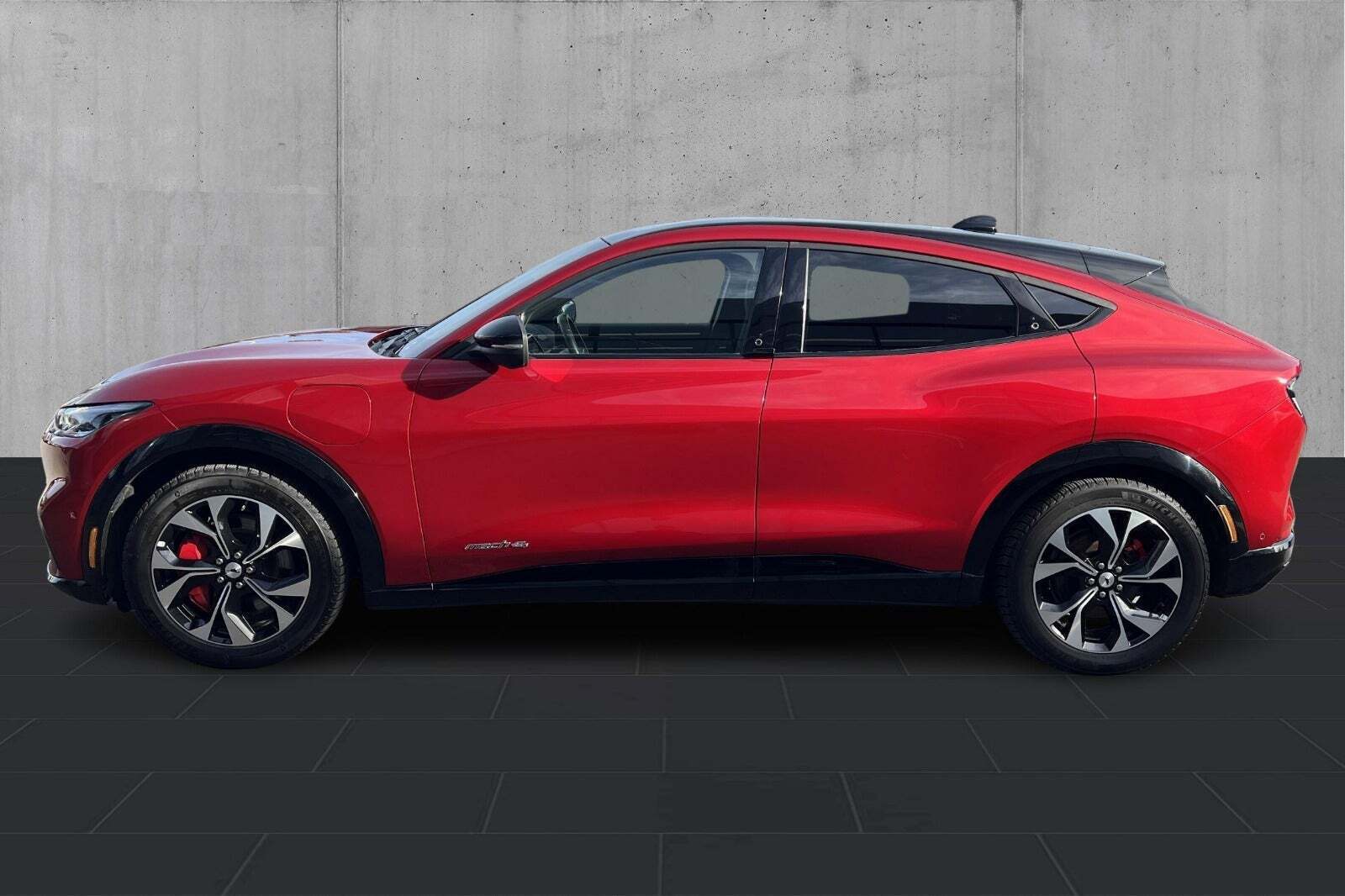 Ford Mustang Mach-E 75 Standard Range AWD