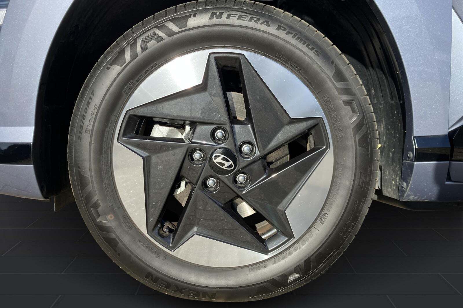 Blå Hyundai Kona fra 2024