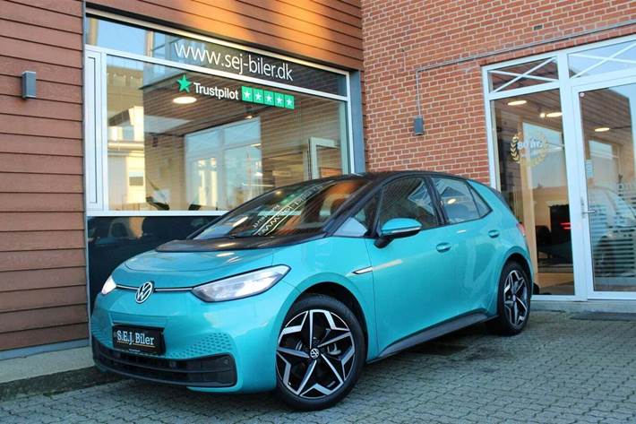 Blå VW ID.3 fra 2022 set udefra