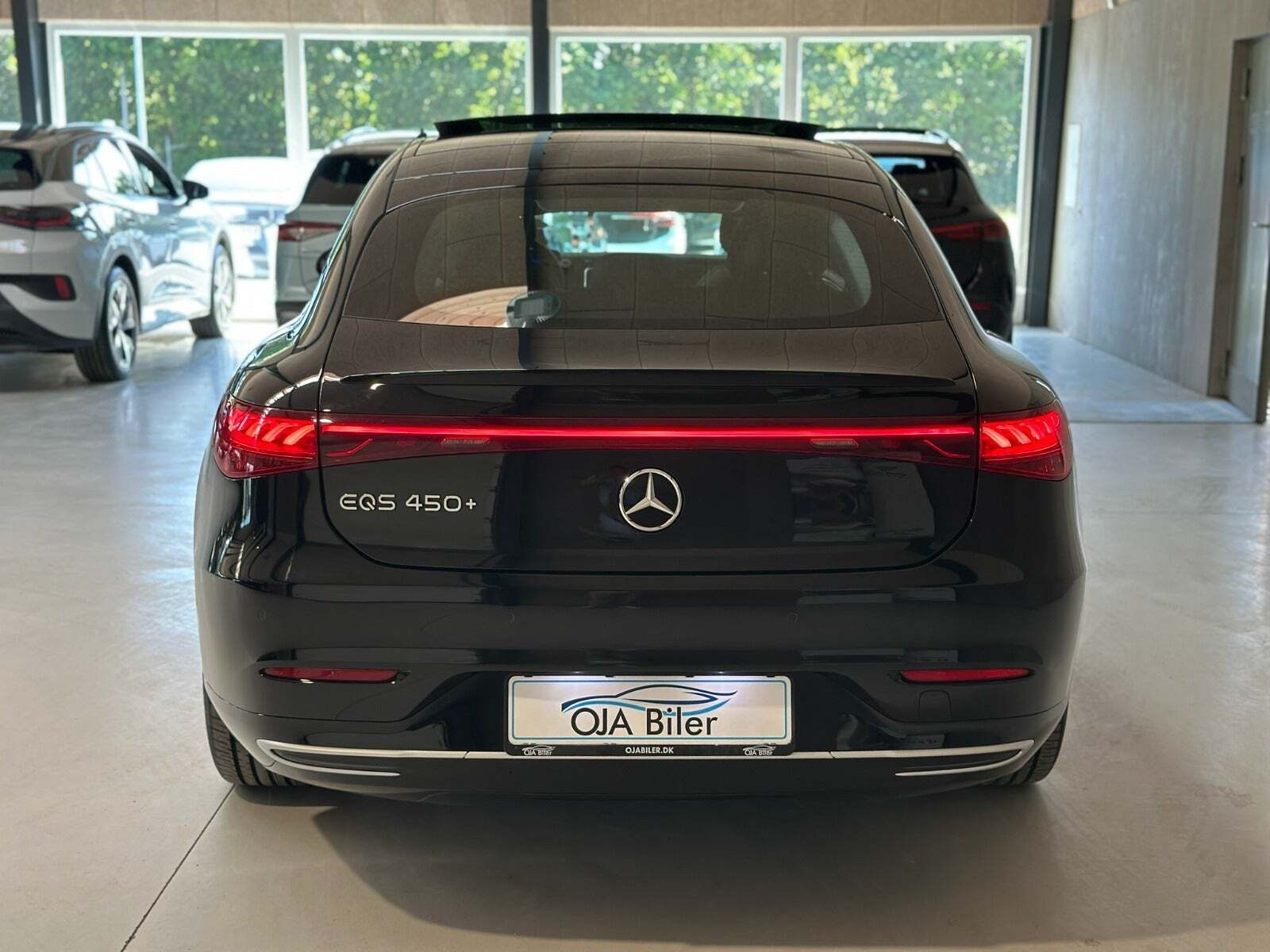 Mercedes EQS450+