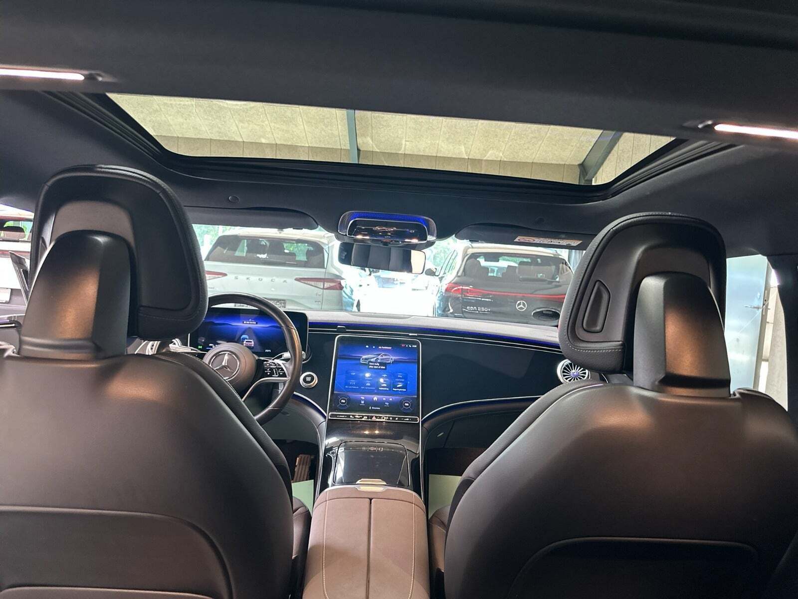 Mercedes EQS450+