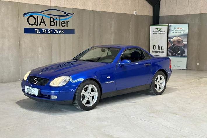 Blå Mercedes SLK230 fra 1999