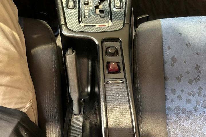 Blå Mercedes SLK230 fra 1999