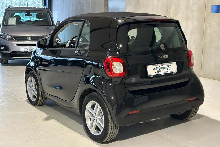 Sort Smart Fortwo fra 2021