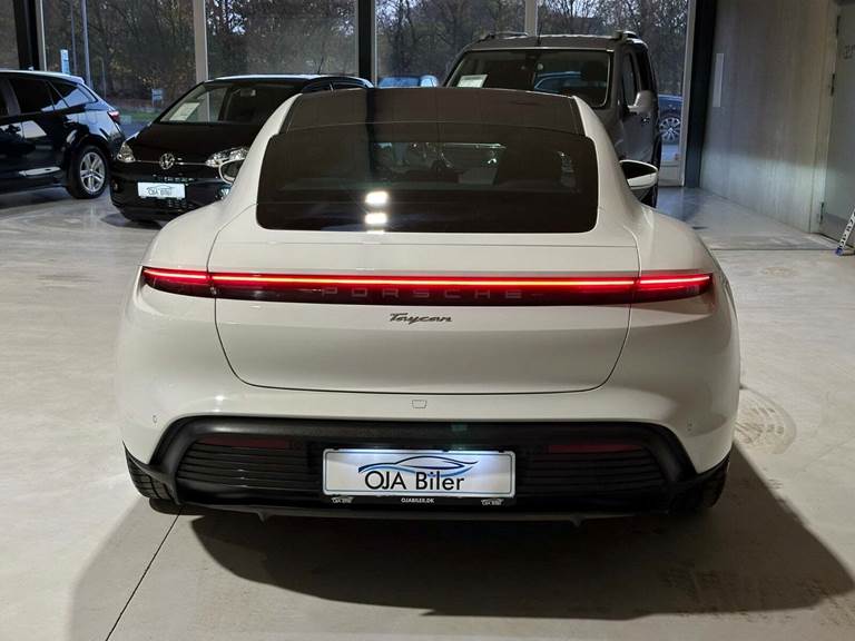 Porsche Taycan Performance+