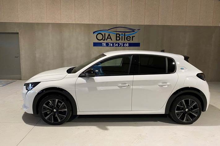 Hvid Peugeot e-208 fra 2023